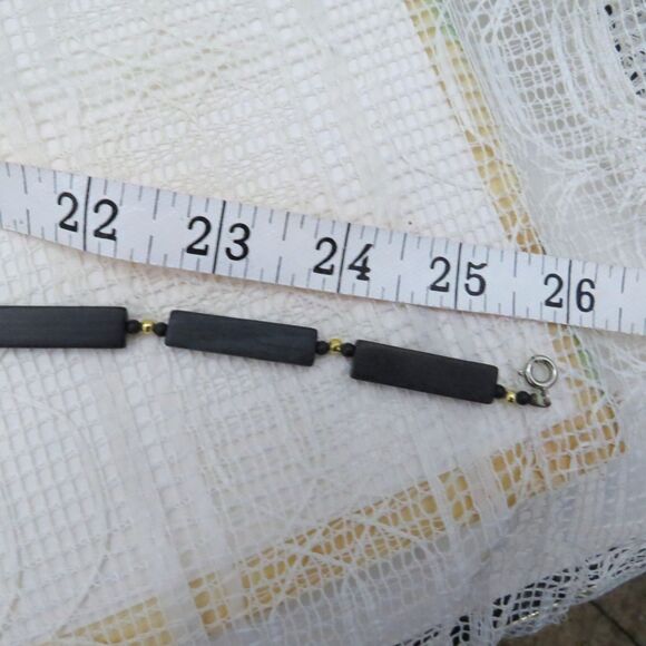 Vintage Necklace w/ Black and Paui Shell Beads and Paui Shell Pendant 26 inches - Picture 4 of 7